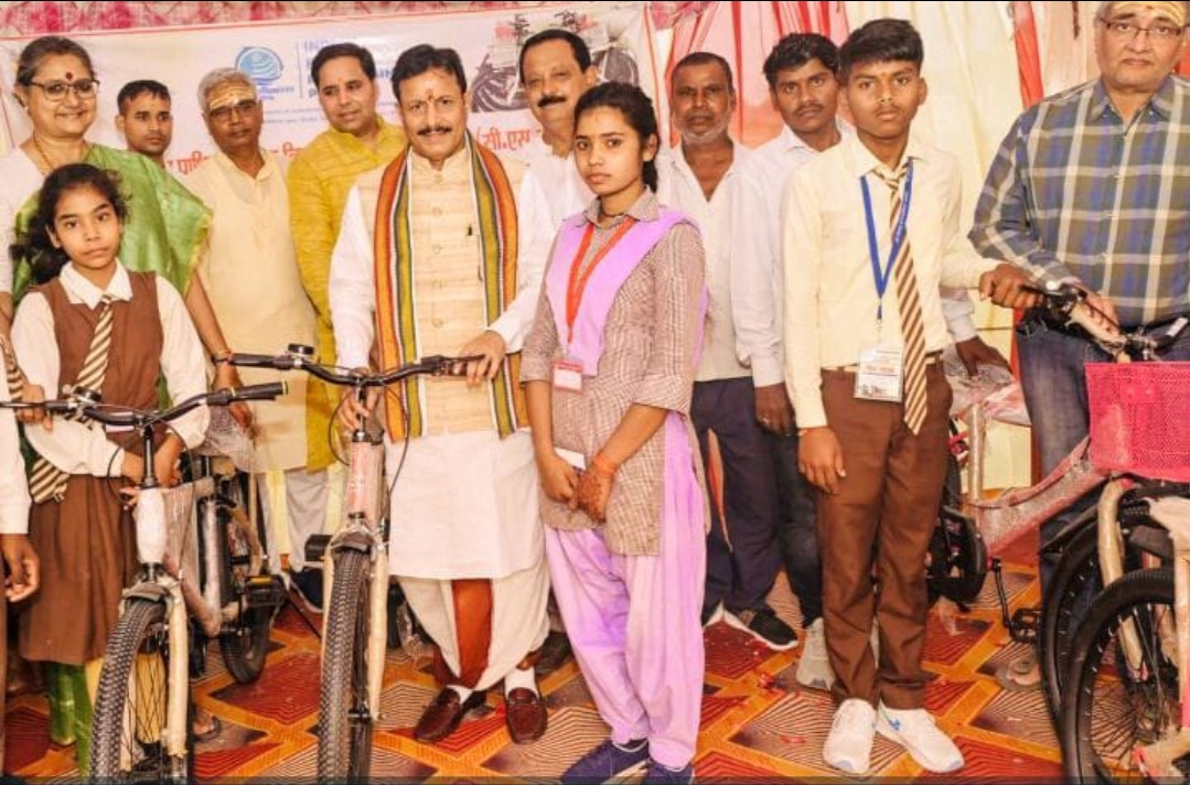 276 छात्र छात्राओं को मिला निशुल्क साइकिल