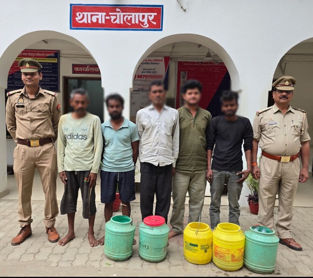 50 लीटर कच्ची शराब के साथ 5 गिरफ्तार