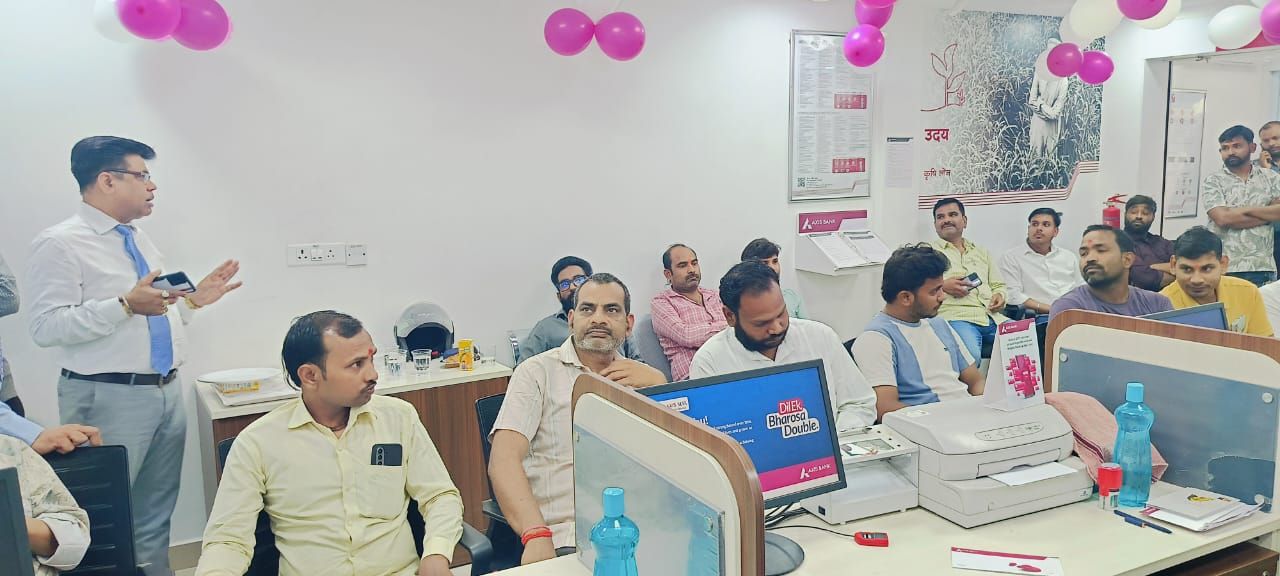 लोगों को जागरूक करने के लिए हुए कार्यक्रम