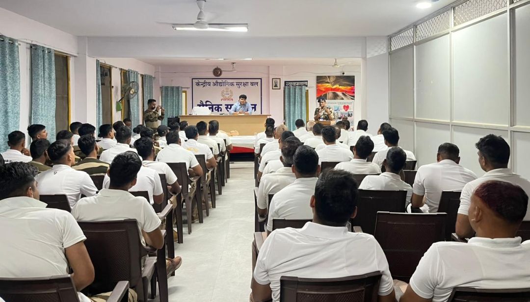 परियोजनाओं में तेजी के निर्देश