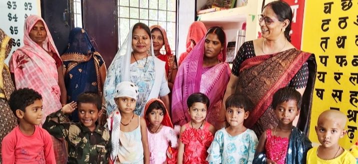  बाल विकास परियोजना के तत्वावधान में शनिवार को पिंडरा ब्लाक के  विभिन्न गांवों में हुई कार्यक्रम