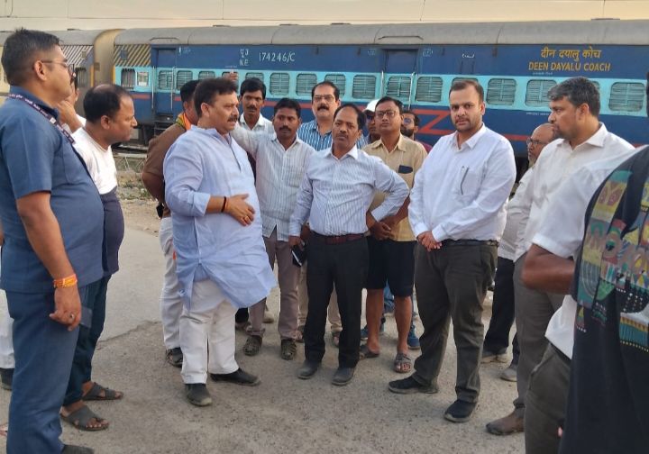 स्टाम्प मंत्री ने तूफानी दौरा कर गतिमान विकास कार्यों का स्थलीय निरीक्षण किया 