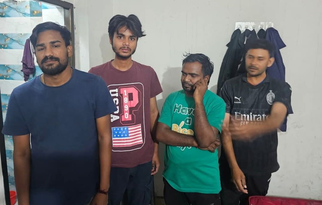 वाराणसी में देह व्यापार का भंडाफोड़: SOG-2 की छापेमारी में 6 गिरफ्तार, आपत्तिजनक सामग्री बरामद