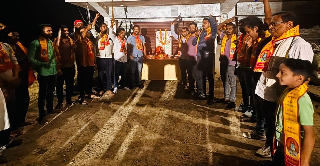 हरहुआ में परशुराम जयंती पर गूंजा जयघोष, सुशील मिश्रा ‘बेटू’ ने किया माल्यार्पण