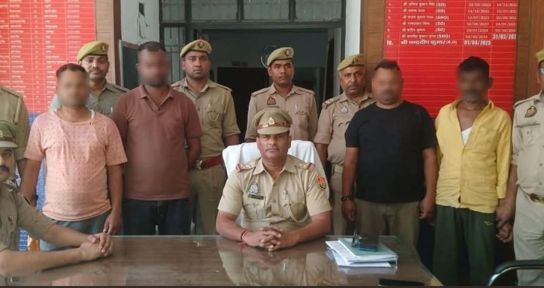 ऊचहुवाँ बाजार में रंगदारी गैंग पर पुलिस का शिकंजा — 4 दबंग गिरफ्तार, इलाके में मचा हड़कंप
