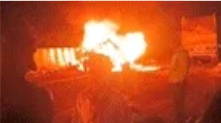 हादसा ड्रमडगंज थाना क्षेत्र के बड़का मोड़ घुमान के पास हुआ।