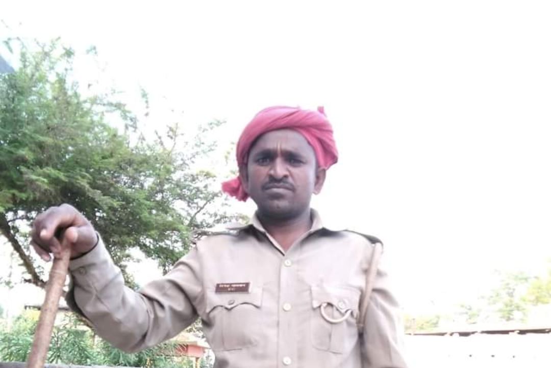 थाना परिसर में चौकीदार की पिटाई, दीवान पर आरोप