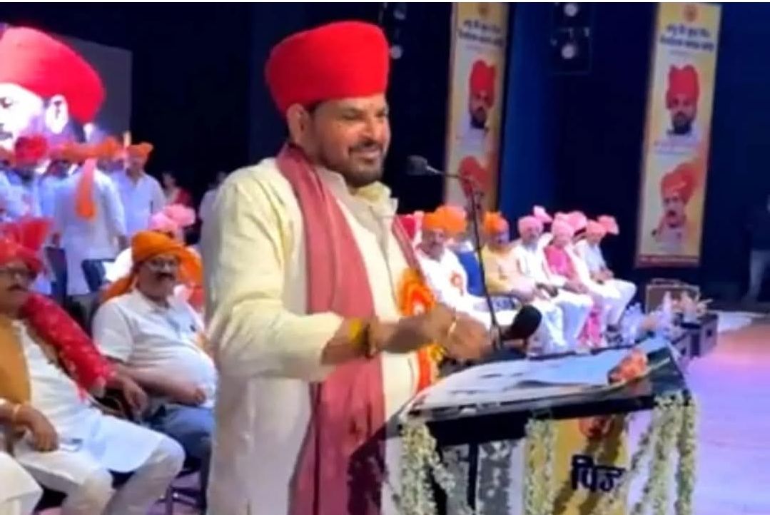 “हम बोझ हैं तो कह दो… 2027-2029 में हिसाब बराबर करेंगे!” बृजभूषण का राजनीतिक दलों को खुला ऐलान