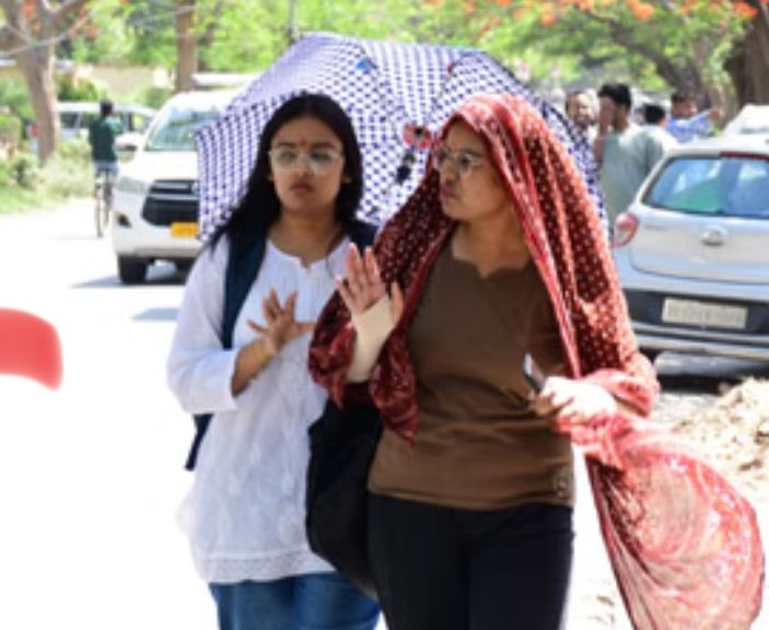 काशी देश का 5वां सबसे गर्म शहर, पारा पहुंचा 44.3°C; अगले तीन दिन राहत के आसार