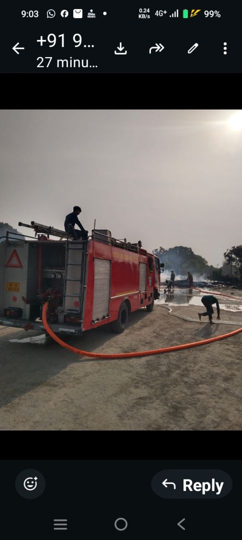 रोहनिया थाना क्षेत्र के जगतपुर गांव में अंडा कार्टून बनाने वाली फैक्ट्री में संदिग्ध परिस्थितियों में आग 