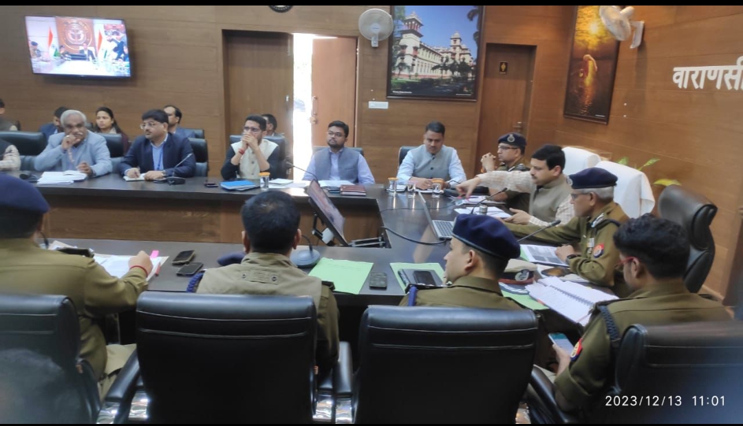 मडलायुक्त की अध्यक्षता में प्रधानमंत्री के संभावित आगमन की तैयारियों हेतु बैठक आयोजित