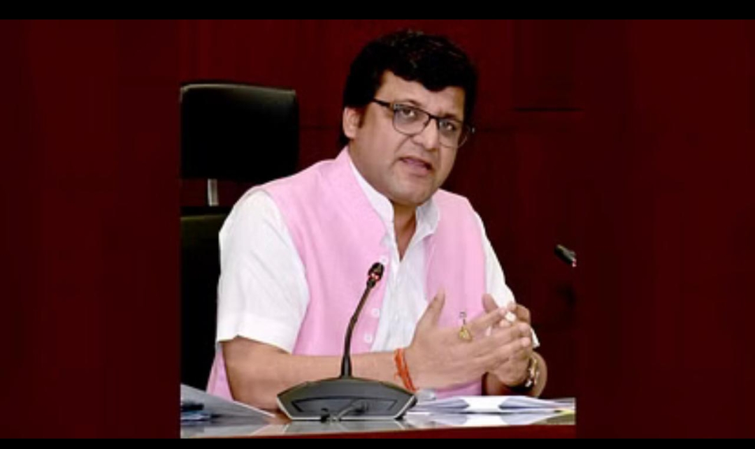 यूपी में अब हवाई अड्डे, मेट्रो और रेलवे स्टेशनों पर भी मिलेगी प्रीमियम ब्रांड शराब, नई आबकारी नीति जारी