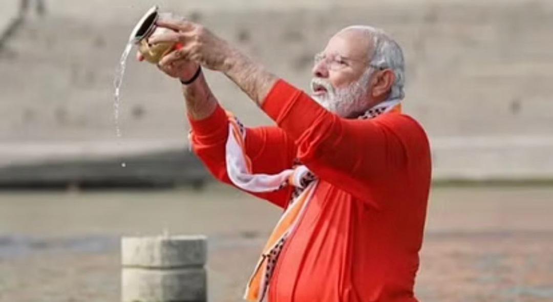 [18/01, 08:32] +91 79057 23288: गर्भगृह में जाने से पहले सरयू स्नान करेंगे पीएम मोदी, जल लेकर पैदल जाएंगे राम मंदिर