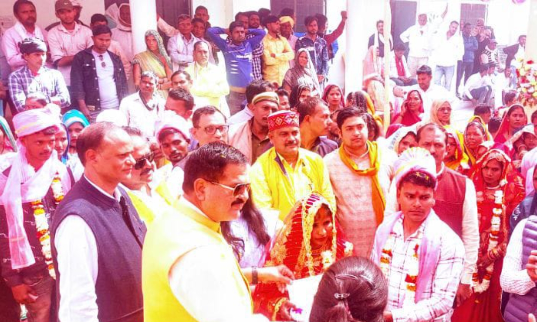 बहू को बेटी व लक्ष्मी समझेमाता पिता