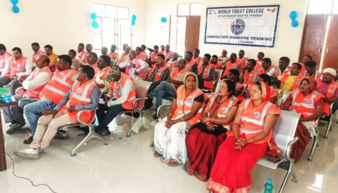 सफाई कर्मियों का स्वच्छता पर प्रशिक्षण शुरू
