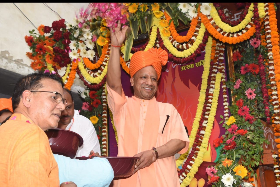 CM योगी बोले- संविधान से ऊपर नहीं हो सकती शरीयत