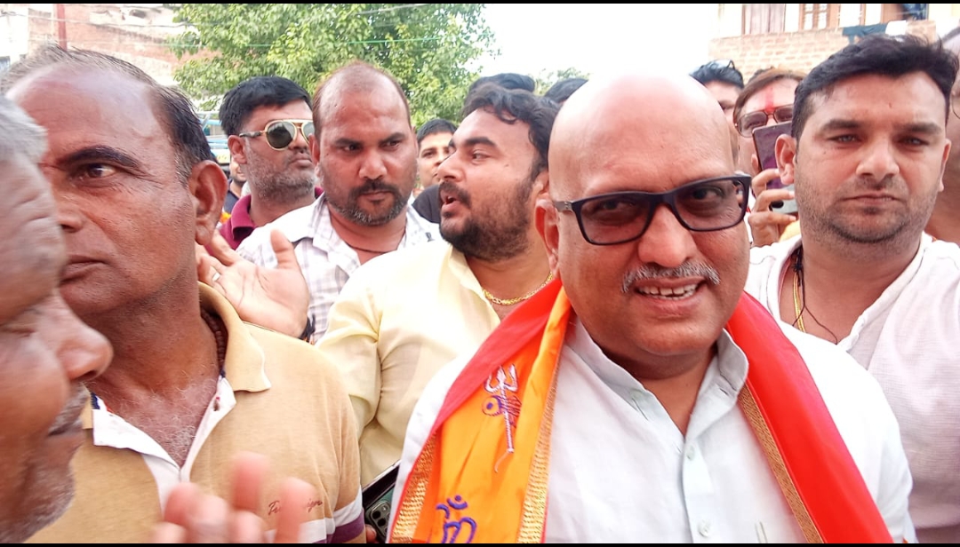 पिंडरा कर्मभूमि रही, जनता का आशीर्वाद लेने आया हूँ-- अजय राय