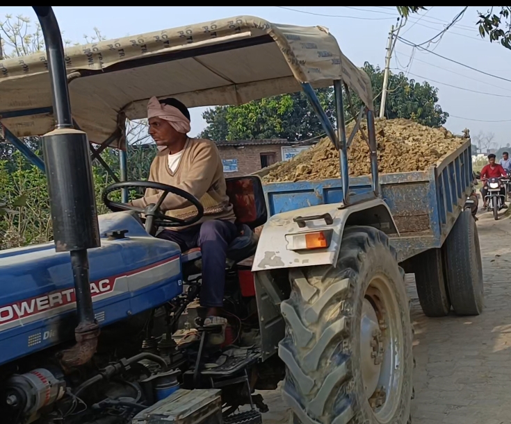 सिंधोरा थाना क्षेत्र में खुले आम चल रहा है मिट्टी खनन का कार्य