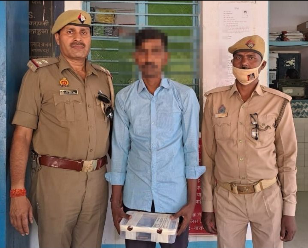 थाना जंसा पुलिस ने अवैध देशी तमंचा व कारतूस के साथ अभियुक्त अभिनव कुमार उर्फ विपिन को किया गिरफ्तार