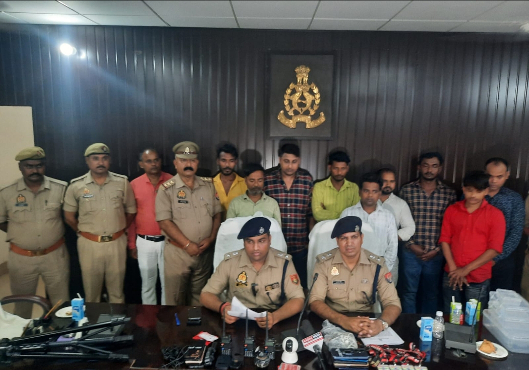 फर्जी पत्रकार गिरोह का भंडाफोड़, 09 नफर फर्जी पत्रकार थाना लंका टीम द्वारा गिरफ्तार,