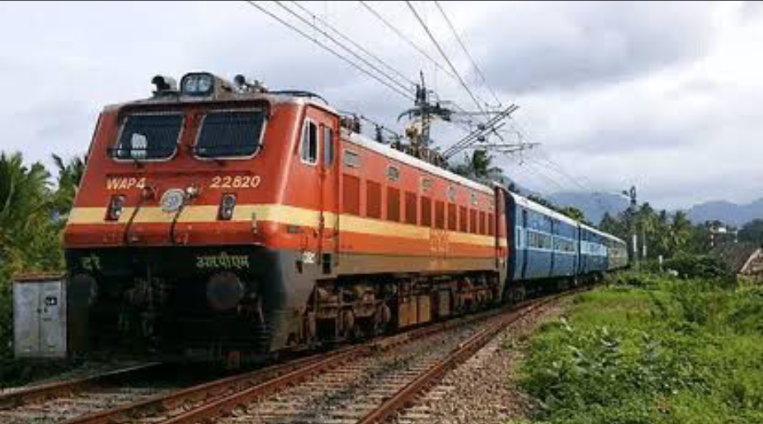 वाराणसी से होकर जाएगी विशेष ट्रेन