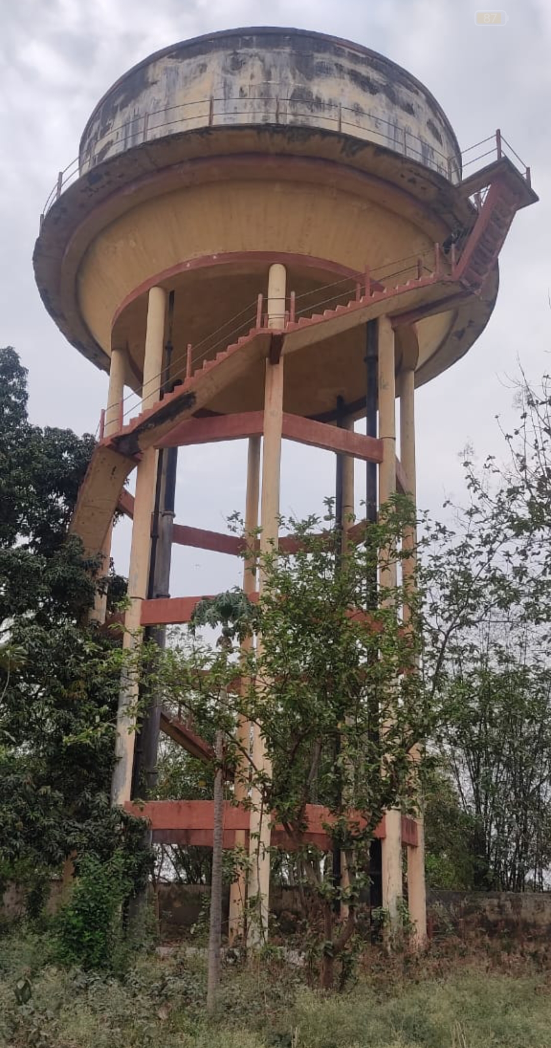 जल निगम का मोटर जला पानी के लिए मचा हाहाकार