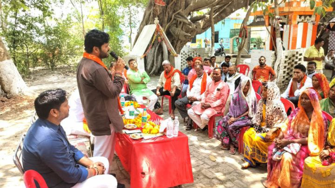 व्यापारियों को मतदान के प्रति किया जागरूक