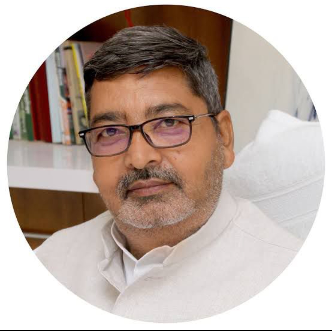 सांसद वीरेंद्र सिंह ने की बेदी राम और ओपी राजभर के बैंक अकाउंट्स का मिलान करने की मांग