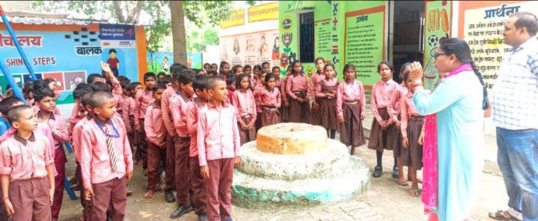 यूनिसेफ ने ग्रामीणों व स्कूली बच्चों को किया जागरूक