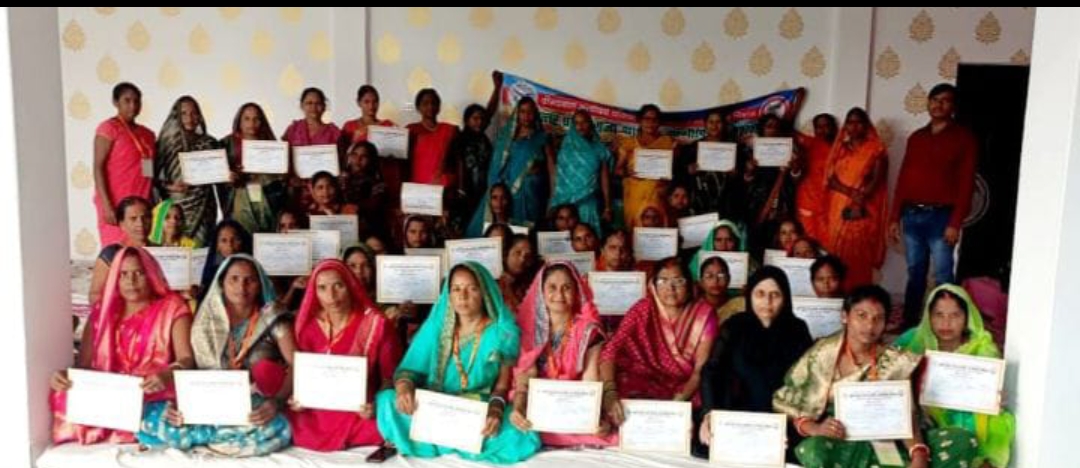 आजीविका मिशन के तहत 10 दिवसीय प्रशिक्षण सम्पन्न
