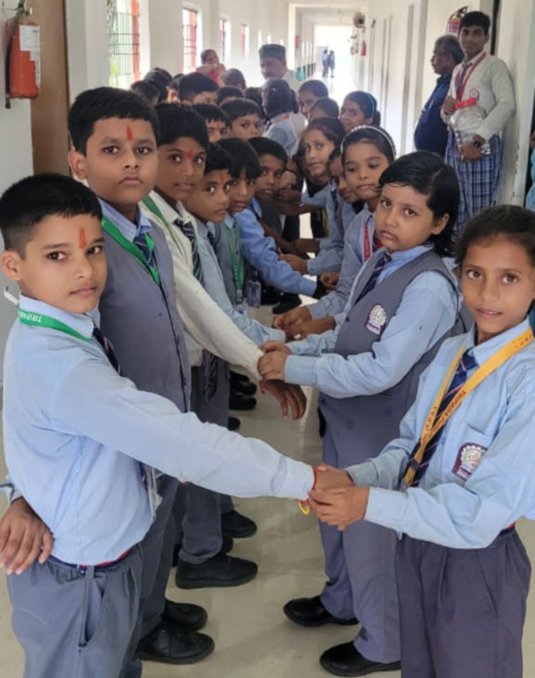 विद्यालय में मनाया गया रक्षाबंधन का पर्व