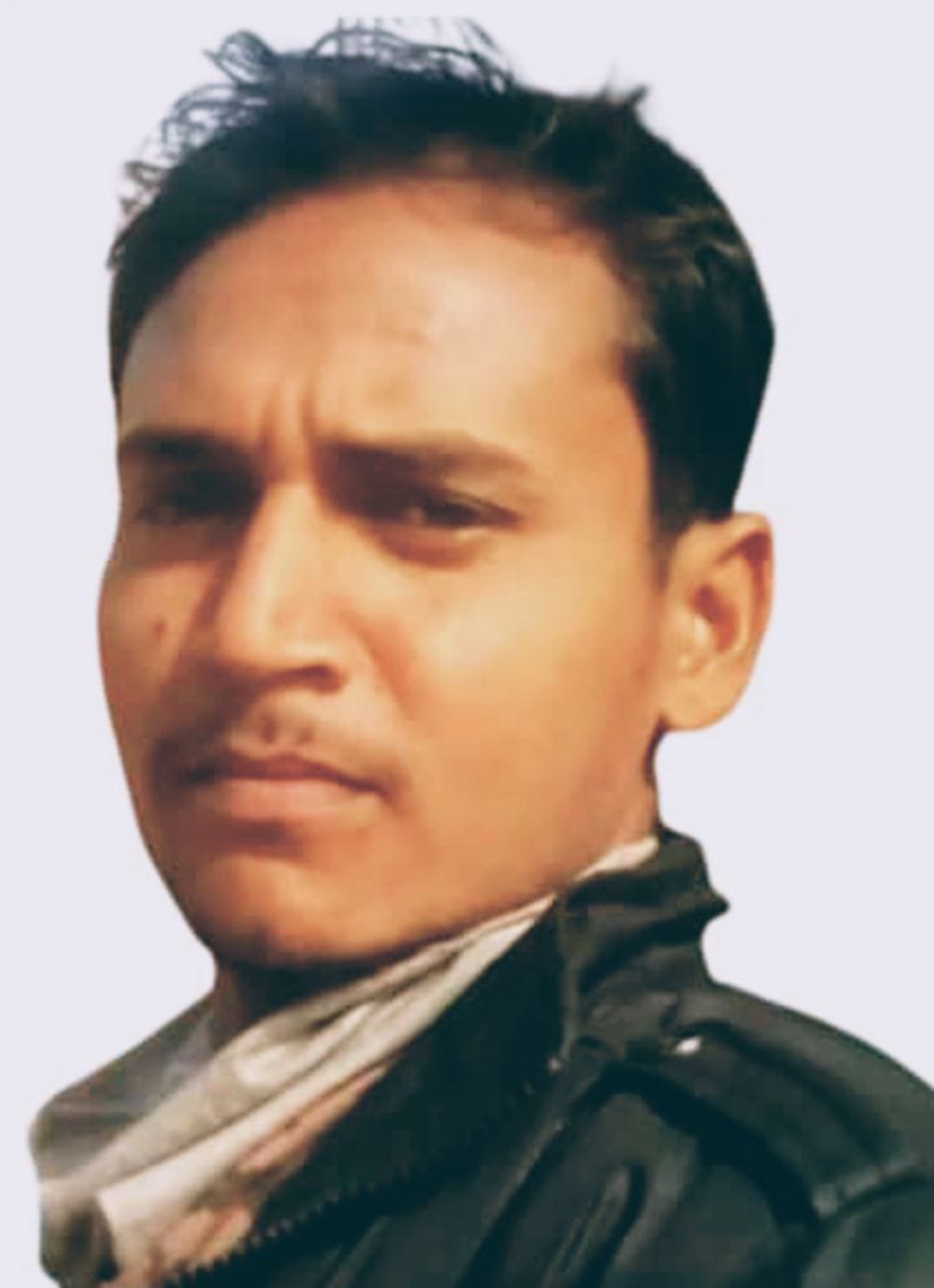 अज्ञात वाहन की चपेट में बुझ गया घर का चिराग