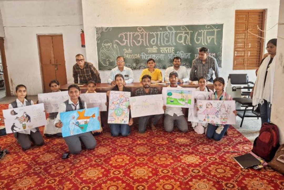 गांधी सप्ताह का शुभारंभ चित्रकला प्रतियोगिता से