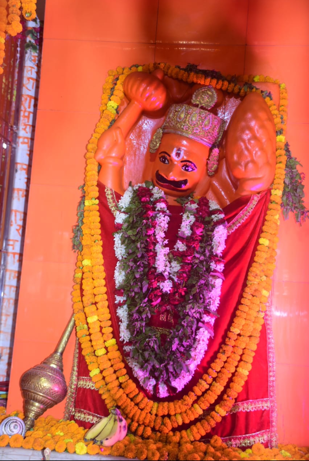 श्री मूँछ वाले हनुमान मंदिर चौकाघाट पर हुआ विशाल भंडारा