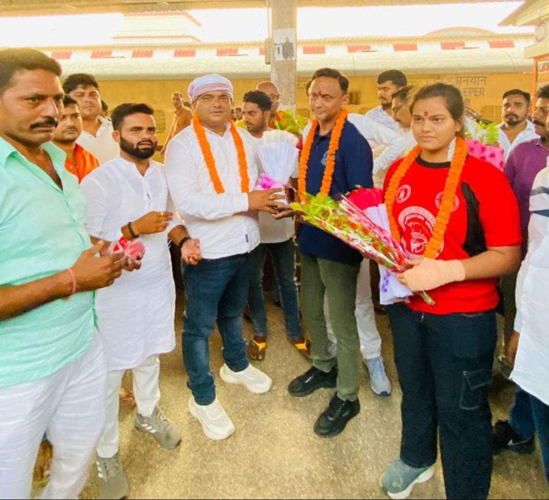 नेशनल बॉक्सिंग में गोल्ड मेडल जीत कर किया गांव का नाम रोशन