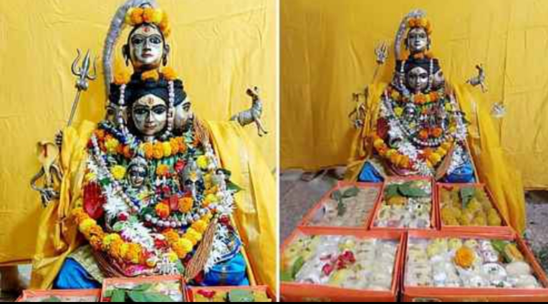 विश्वनाथ मंदिर और महंत आवास से जुड़ी परंपरा टूटी