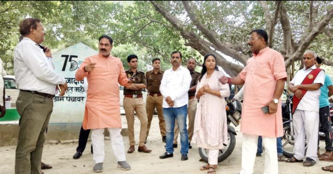 एसडीएम व भाजपा नेता संग सरोवरो का निरीक्षण कर दिया निर्देश