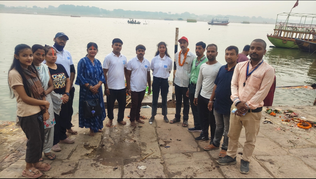 छठ के बाद घाटों पर फैली गंदगी