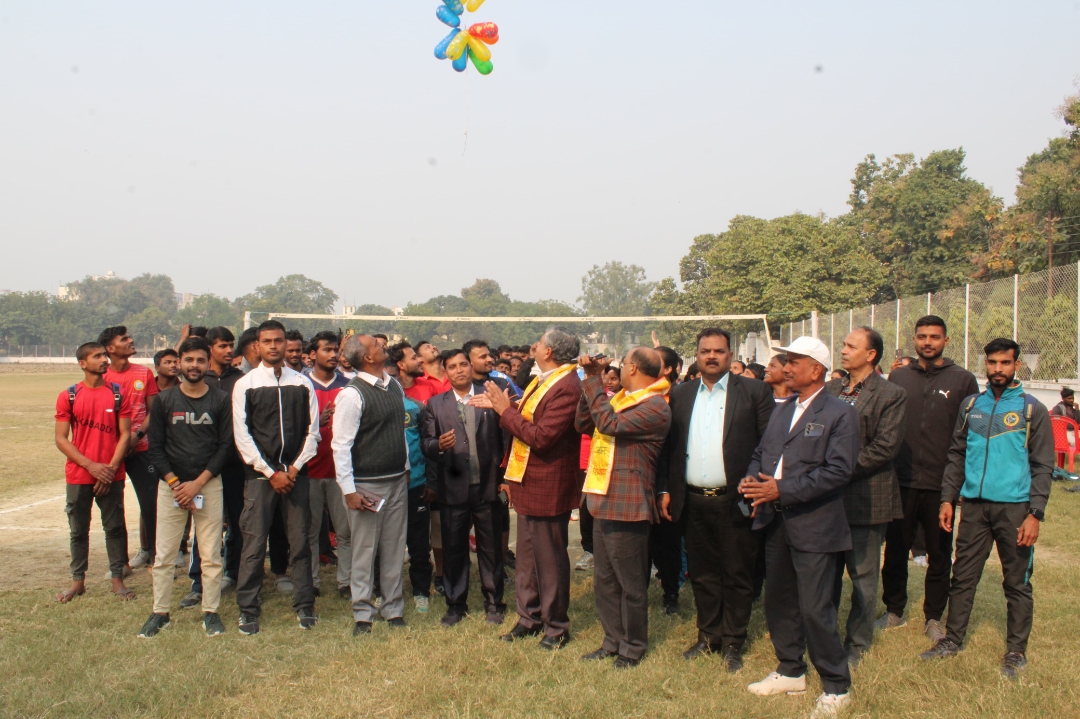 फिट इंडिया वीक के प्रथम दिन कबड्डी मैच में लाल बहादुर शास्त्री छात्रावास एवं शारीरिक शिक्षा विभाग की टीम बनी विजेता