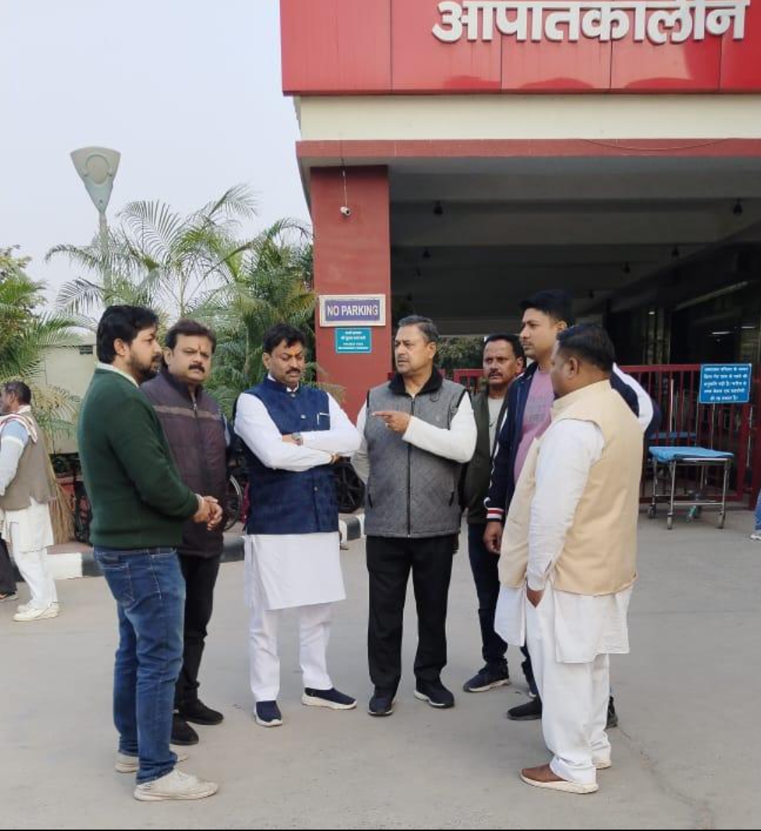 सर्राफा व्यवसायी दीपक आर्यन गोली कांड में पहुंचे उत्तर प्रदेश स्वर्णकार संघ के प्रदेश अध्यक्ष*