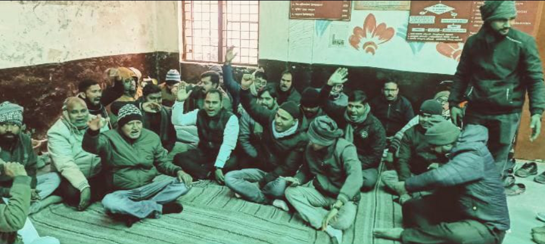 लेखपालों ने एंटी करप्शन के खिलाफ खोला मोर्चा