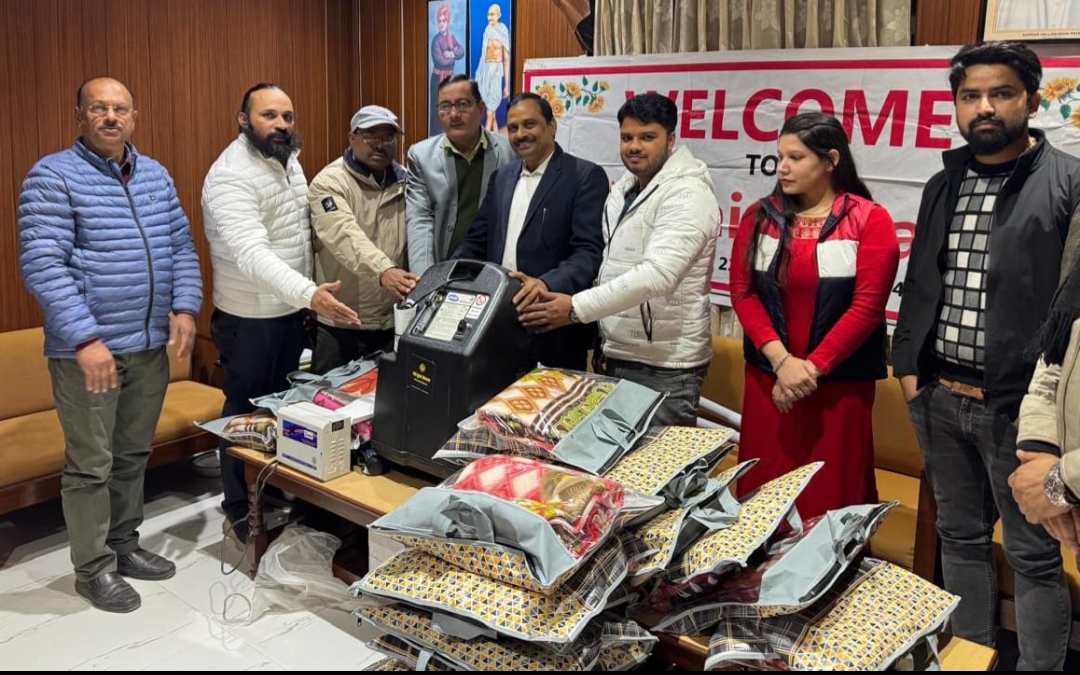 केंद्रीय कारागार चिकित्सालय को ऑक्सीजन कंसंट्रेटर व मरीज को कंबल प्रदान किया गया*