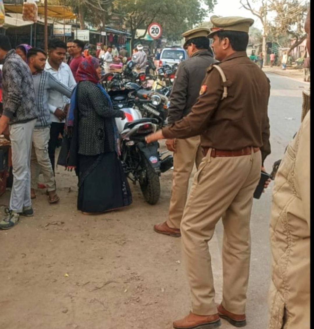 फूलपुर पुलिस उतरी सड़क पर चेकिंग से हडकंप