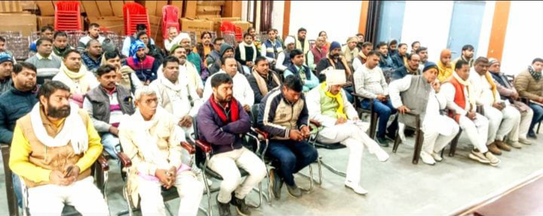 पिंडरा ब्लॉक के ग्राम प्रधानों को दिया गया प्रशिक्षण