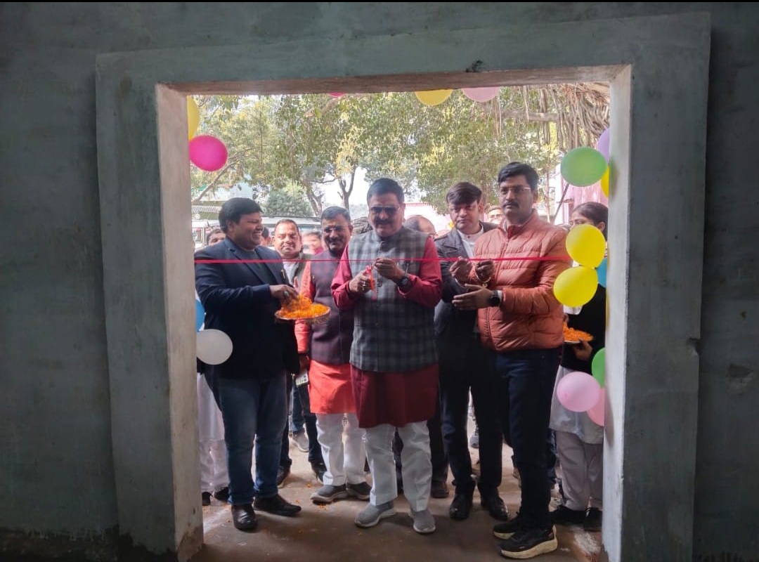 नवनिर्मित औषधीय केन्द्र का पिण्डरा विधायक ने किया उद्घाटन
