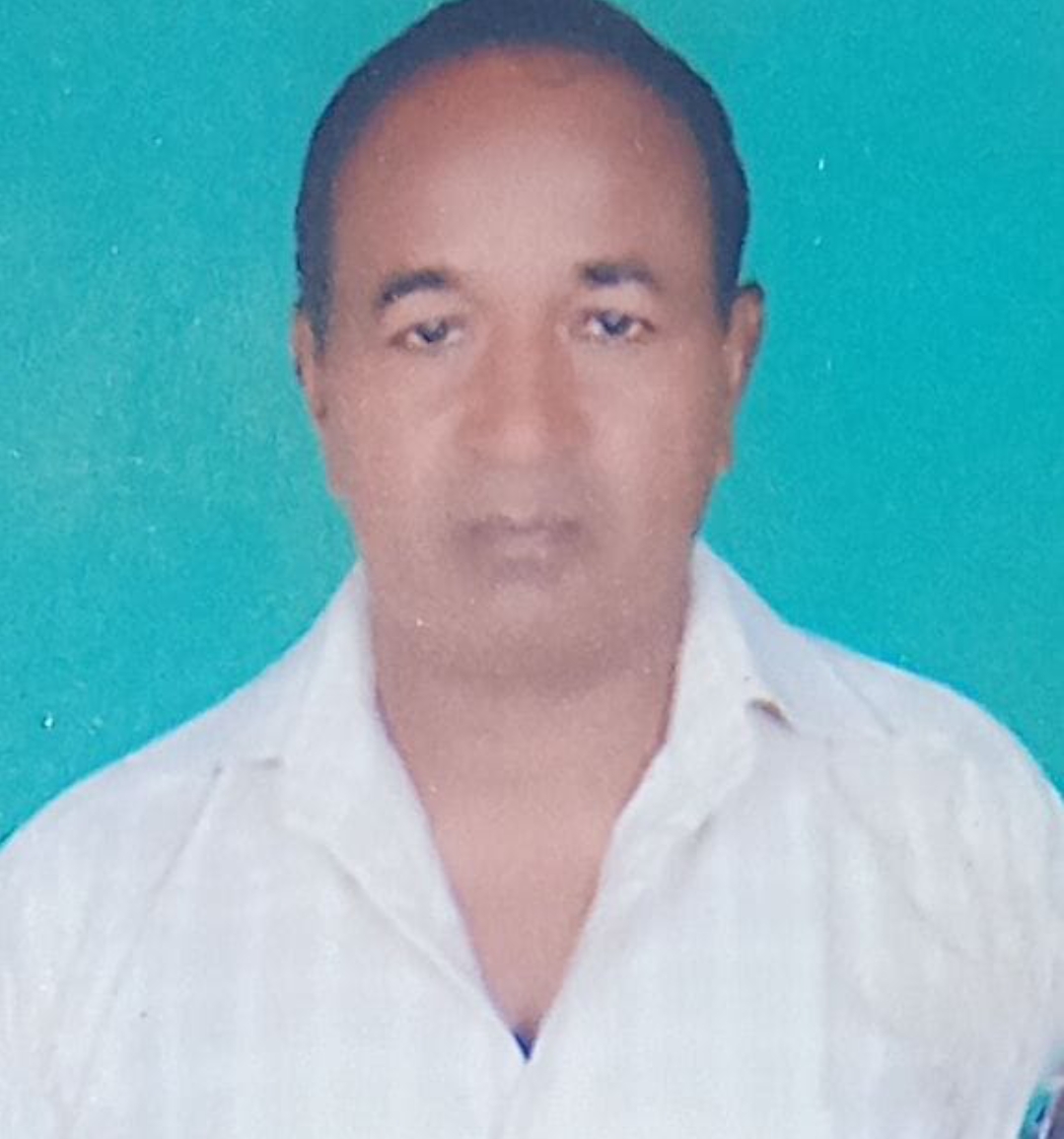 सर कुचकर वृद्ध की हत्या