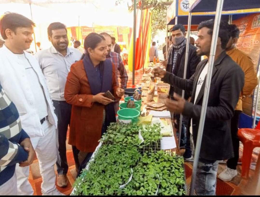 निरोग रहने के लिए अब किसानों को जैविक खेती को अपनाना होगा- अर्चना सिंह पटेल