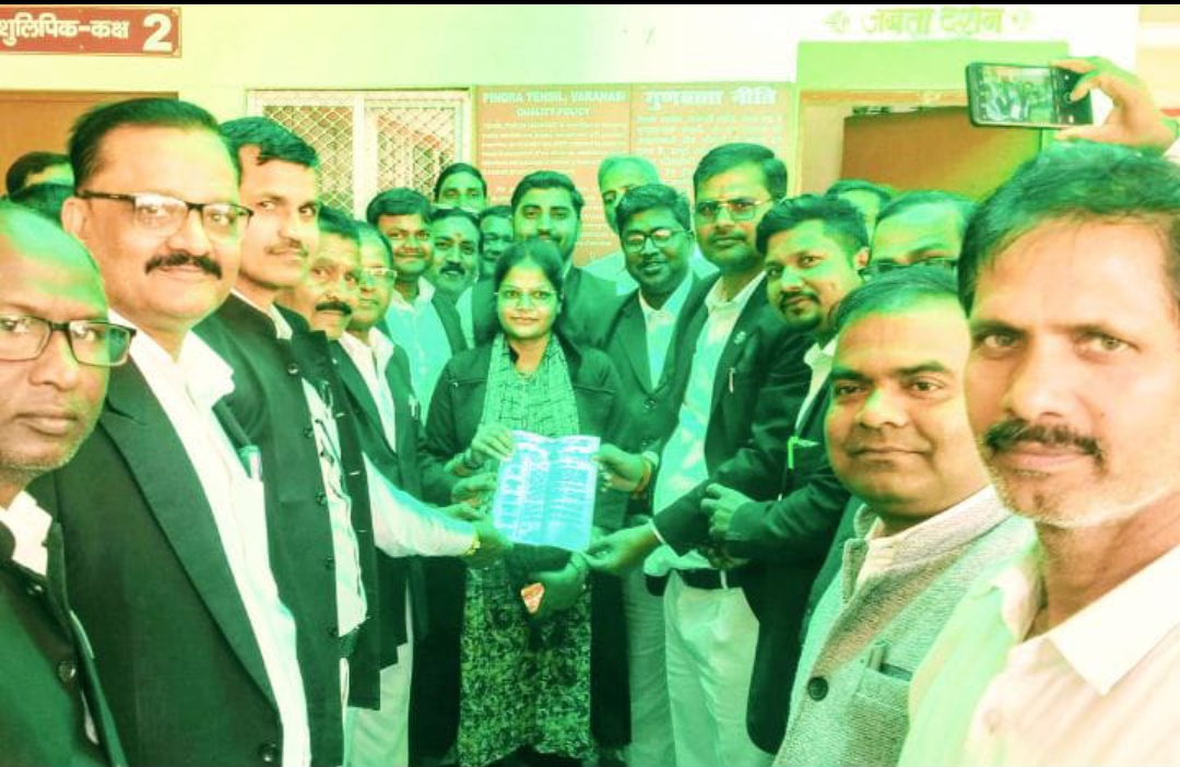 पिंडरा के वकीलों ने न्यायिक कार्य से विरत होकर निकाला जुलूस