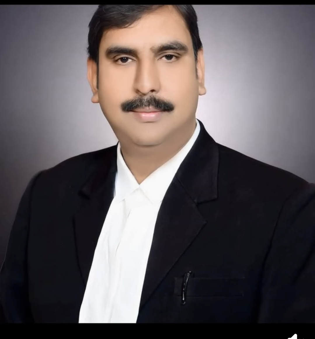 समाजसेवी विनीत सिंह का पिंडरा विधानसभा के लोग लोगों ने मनाया जन्मदिन