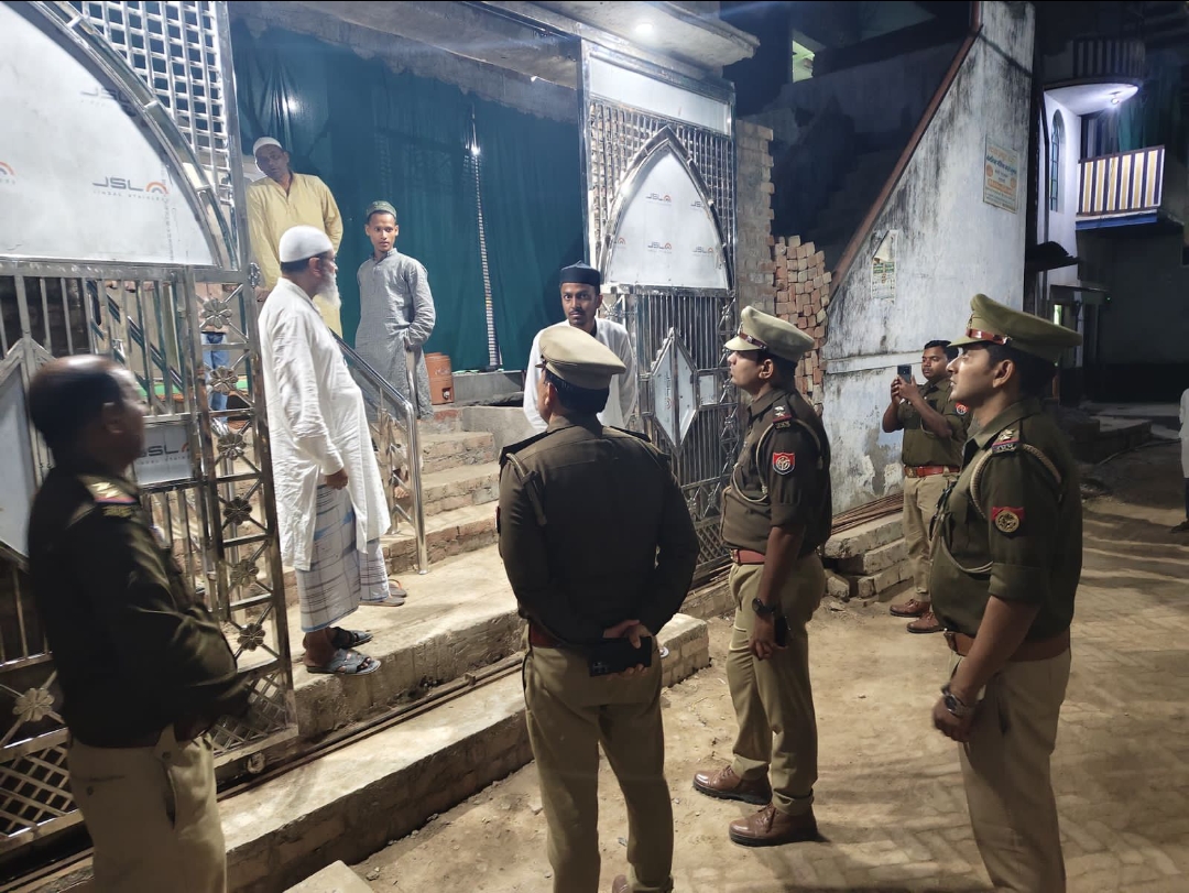 बड़ागांव थाना क्षेत्र में मंदिरों और मस्जिदों के साउंड को कम करने का निर्देश